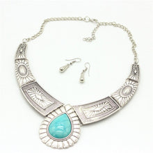 Load image into Gallery viewer, Vintage Stone Choker Necklace