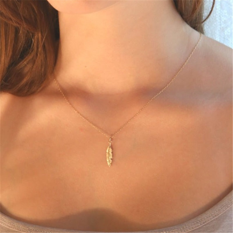Elegant Feather Necklace