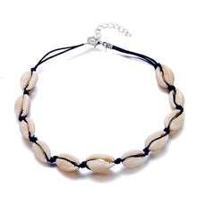 Load image into Gallery viewer, Natural Seashell Choker Necklace