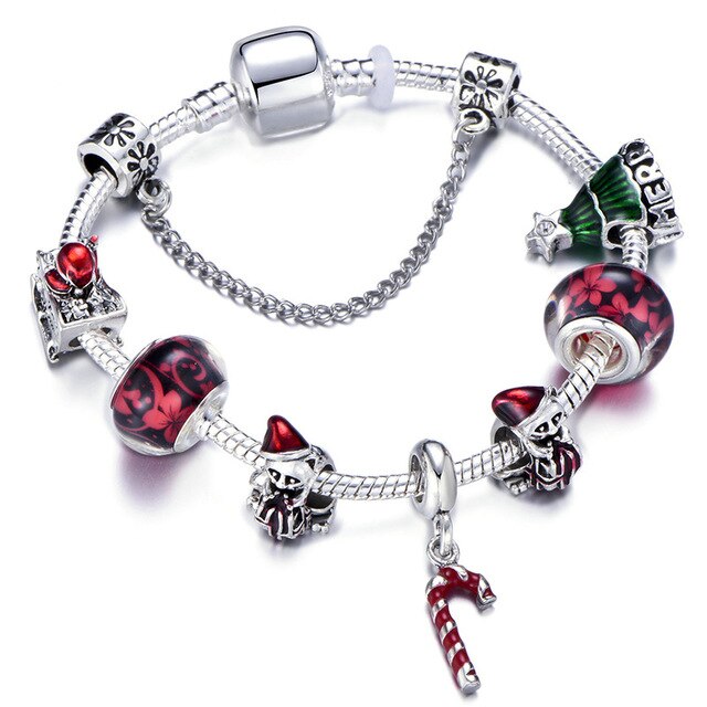 Silver Color Charm Bracelet With Lovely Santa Claus