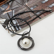 Load image into Gallery viewer, Pearl Long Necklace